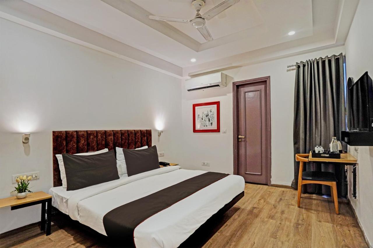 Super Townhouse Sector 57 Near Bestech Central Square Mall Gurgáon Exteriér fotografie