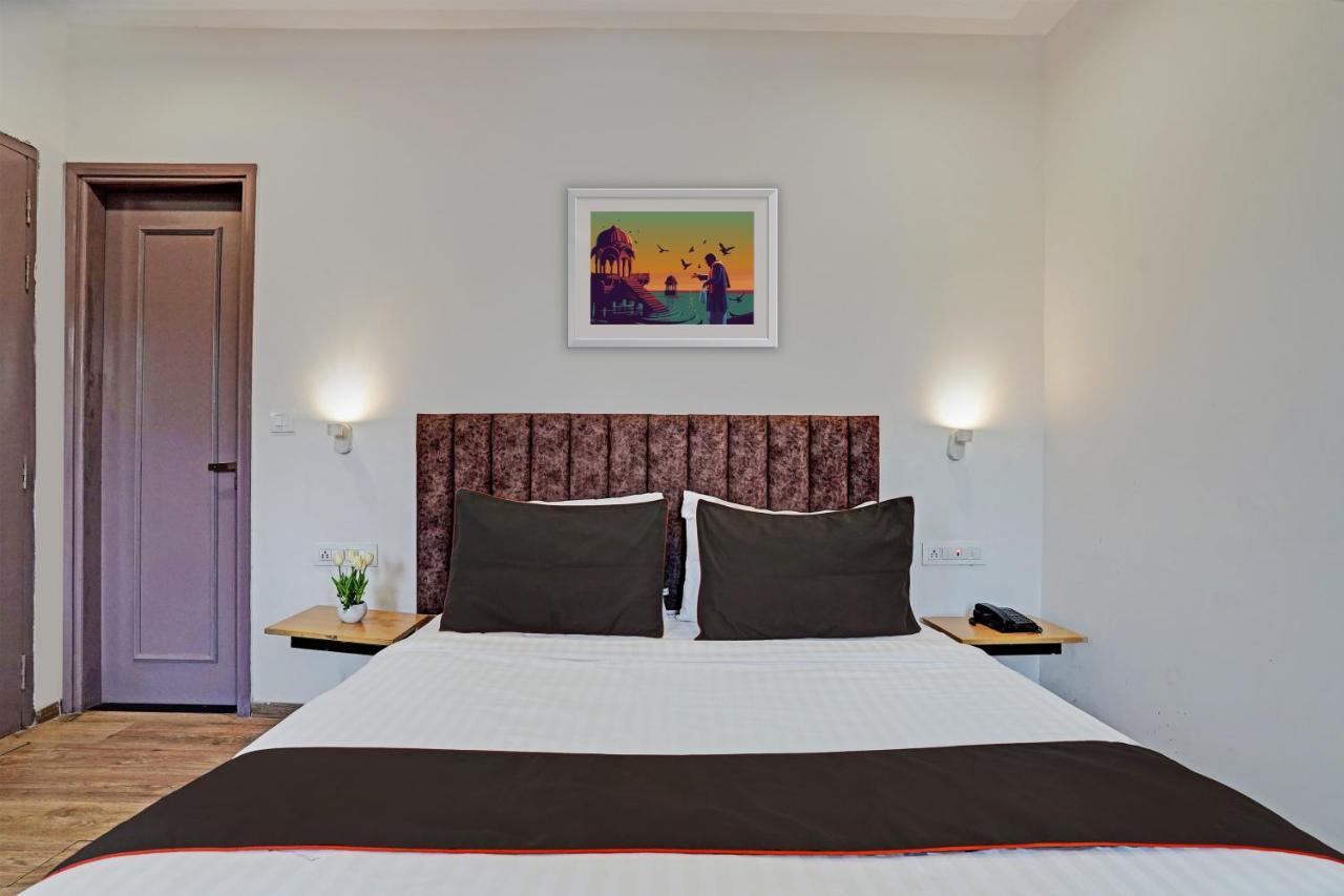 Super Townhouse Sector 57 Near Bestech Central Square Mall Gurgáon Exteriér fotografie