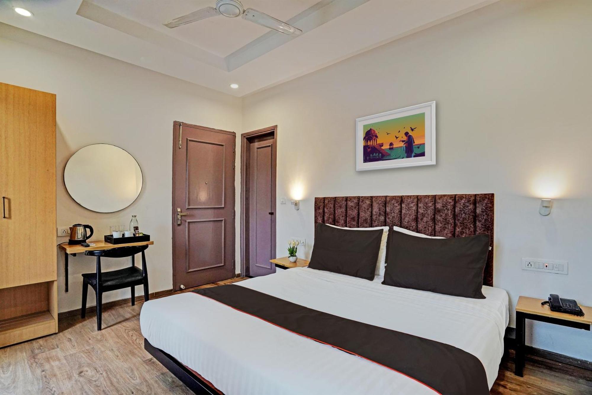 Super Townhouse Sector 57 Near Bestech Central Square Mall Gurgáon Exteriér fotografie