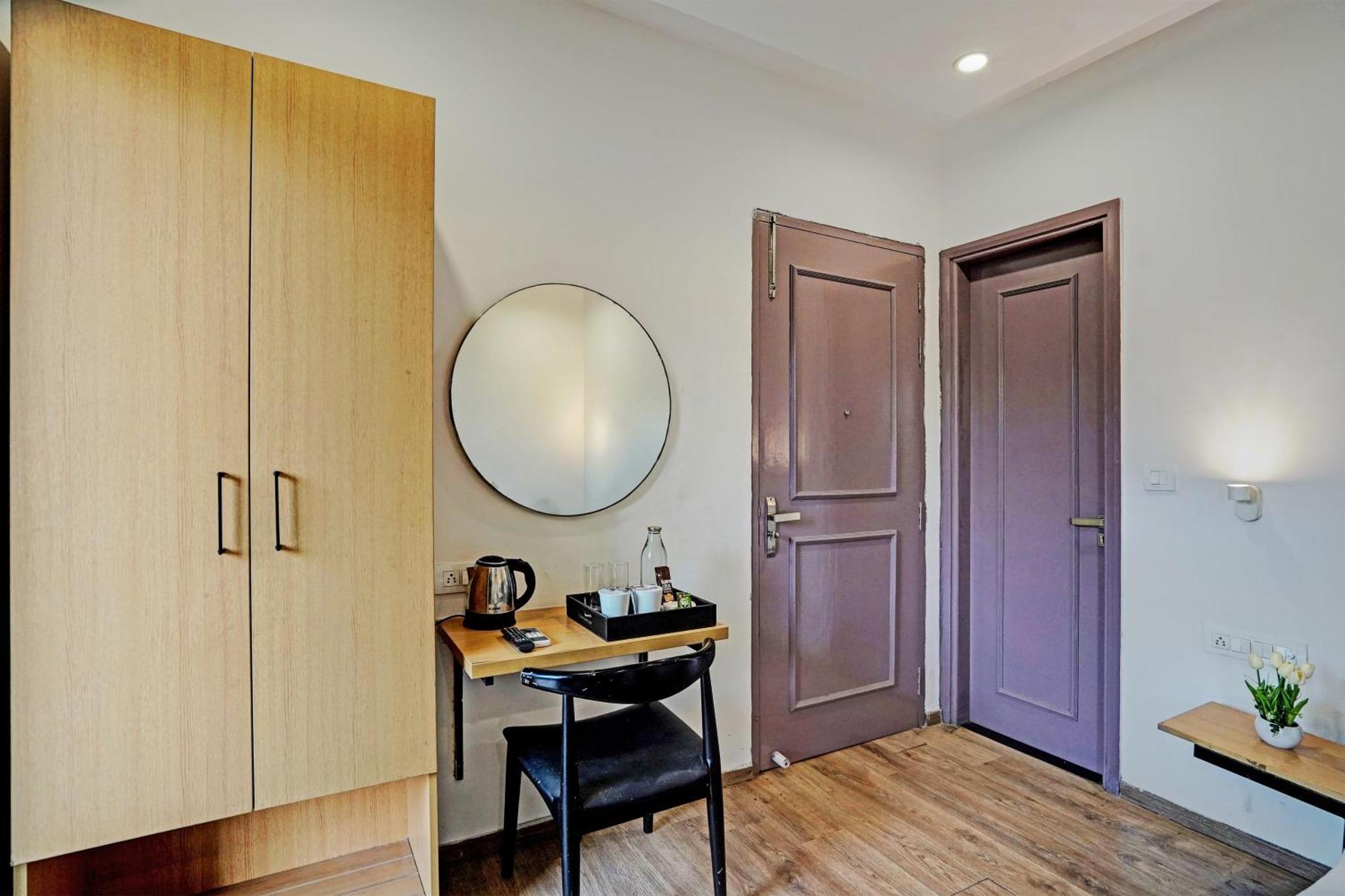 Super Townhouse Sector 57 Near Bestech Central Square Mall Gurgáon Exteriér fotografie