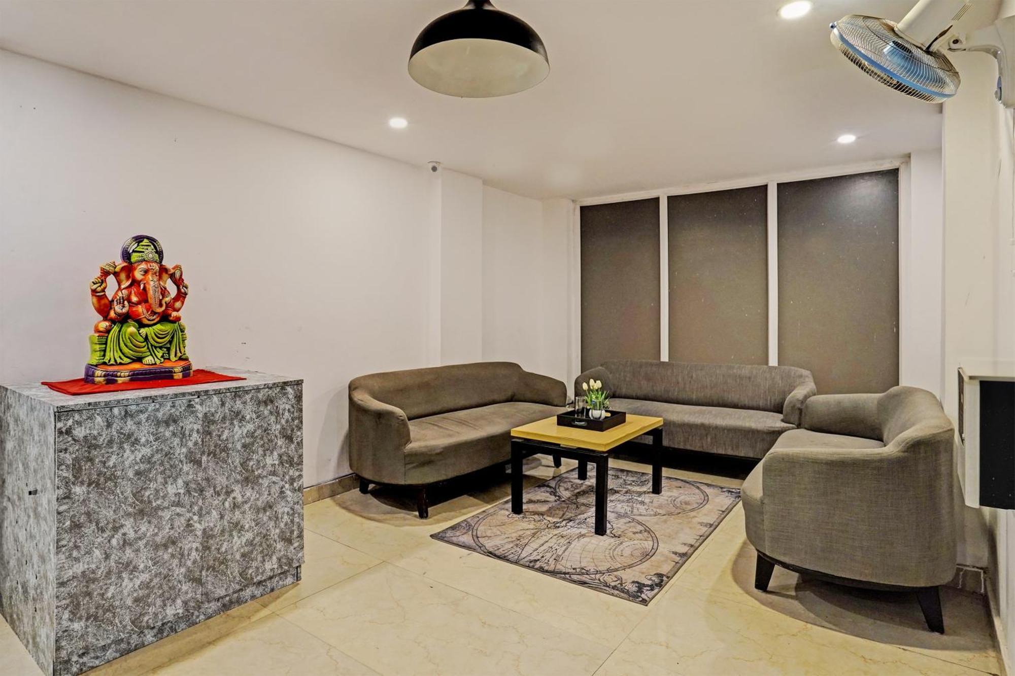 Super Townhouse Sector 57 Near Bestech Central Square Mall Gurgáon Exteriér fotografie